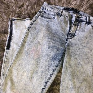 Women’s jeans
